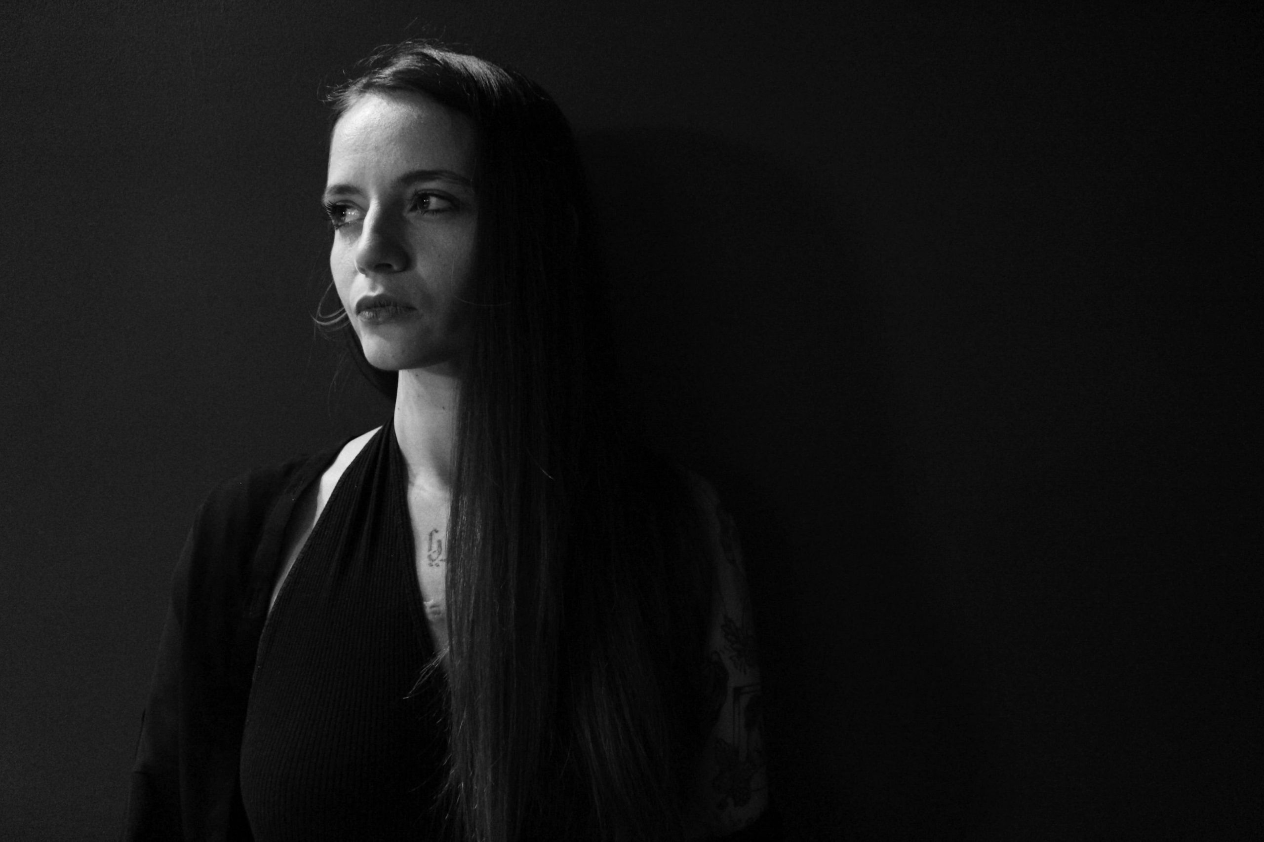Ritratto di Blerina Banushaj, tattoo artist di Bunker Tattoo Studio